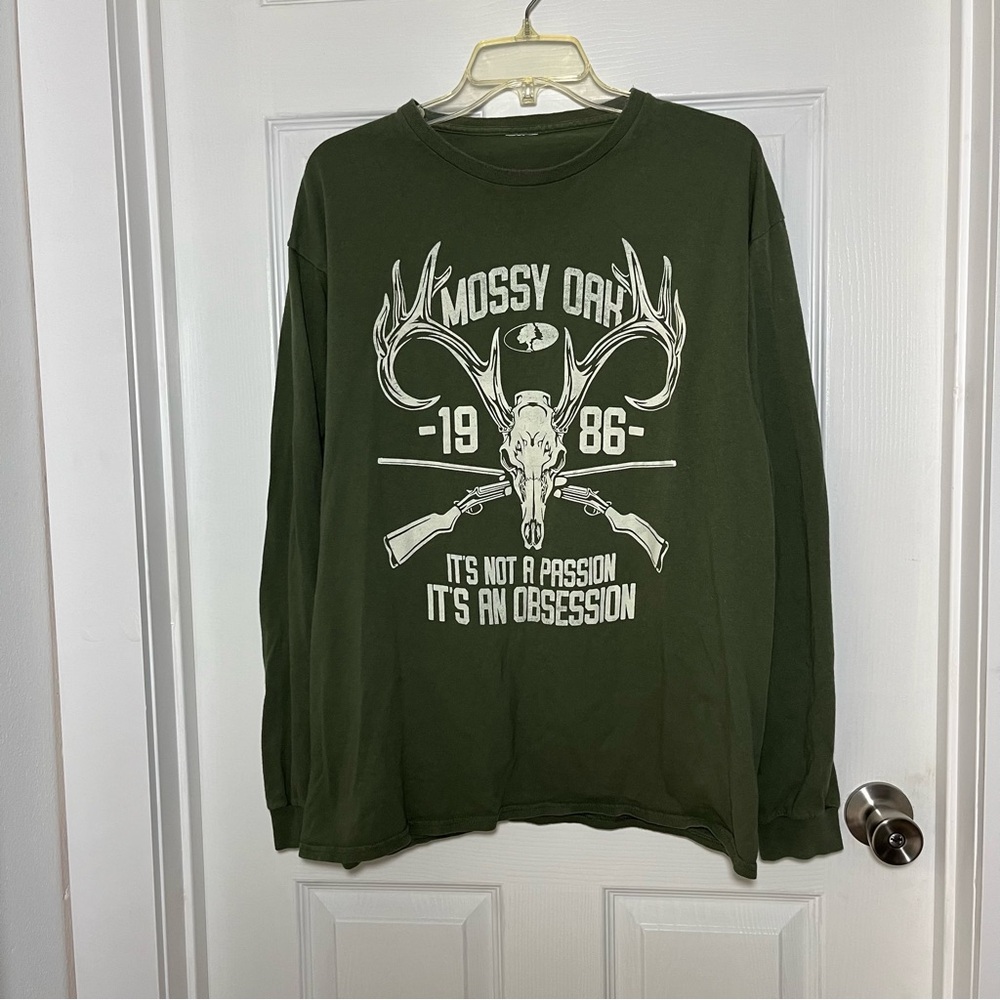 Mossy Oak Olive Graphic Tee